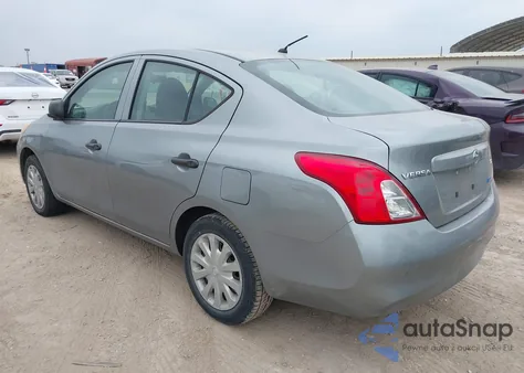 2013 Nissan Versa 1.6 S z USA, uszkodzony, nr VIN 3N1CN7AP7DL819828